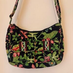 EXCELLENT CONDITION, RARE RETIRED  BOTANICA VERA BRADLEY BAG WITH BONUS WALLET